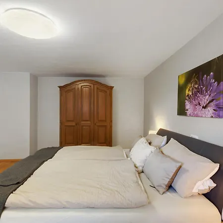 R Welcome Apartment *
